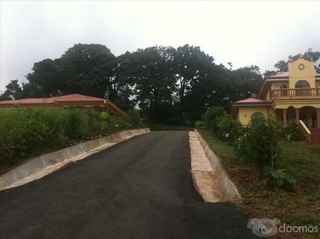 DUEÑO VENDE  CASA ESTILO COLONIAL  EN COSTA RICA