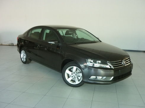 Volkswagen Passat Edition 1.6 TDI Bluemotion 105cv