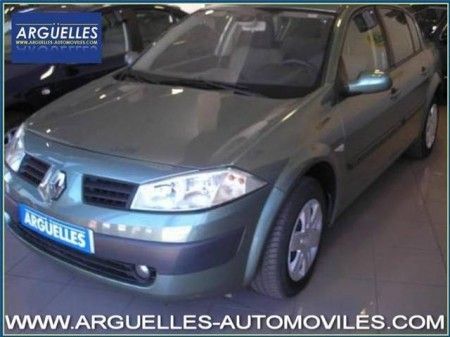 RENAULT MEGANE SEDAN 1.5 DCI MANUAL - Madrid