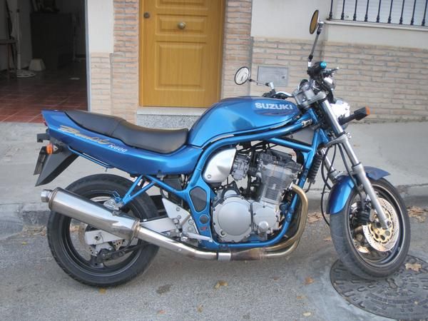 Suzuki GSF 600