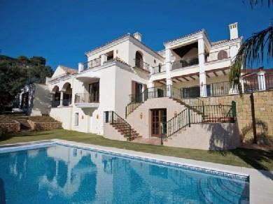 Chalet con 7 dormitorios se vende en Marbella, Costa del Sol