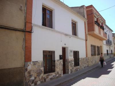 6b  , 2ba   in Alpera,  Castile-La Mancha   - 155000  EUR