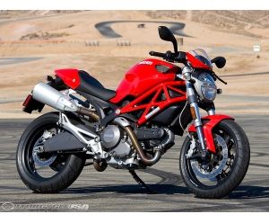 DUCATI MONSTER 696