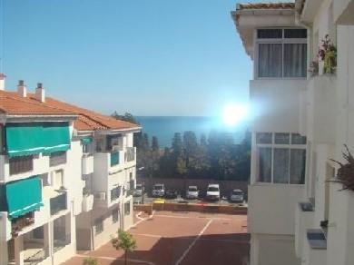 Apartamento con 3 dormitorios se vende en Estepona, Costa del Sol