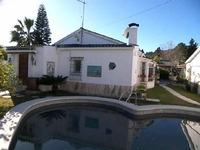 Chalet con 3 dormitorios se vende en Coin