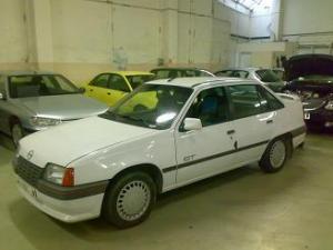 OPEL KADETT 6SI 1.8 4 PUERTAS 90.000KM