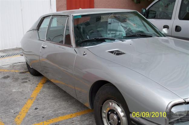 CITROEN SM MASERRATI INYECCION UNO PARA RECAMBIOS Y EL OTRO RESTAURADO