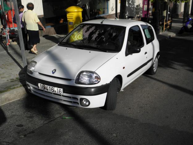 se vend renault clio alcoy