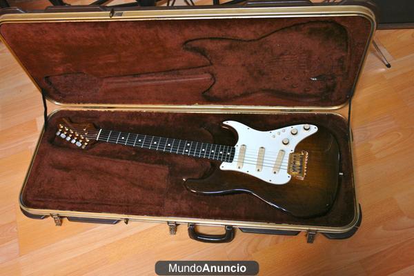 FENDER STRATOCASTER ÉLITE