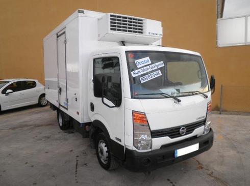 Nissan Cabstar 2.5CC 130CV FRIGORÍFICO THERMOKING V500MAX