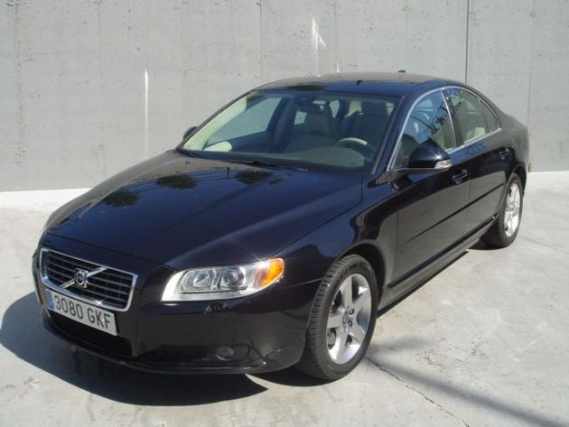 VOLVO S80 3.2 MOMENTUM