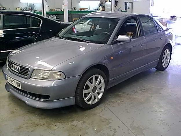 AUDI A4 1.8