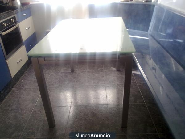 MESA DE CRISTAL ÁCIDO EXTENSIBLE