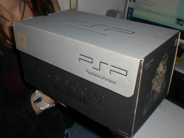 Consola PSP edicion limitada 10o aniversario final fantasy