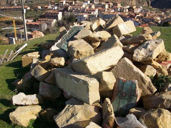 Vendo camion de piedra.