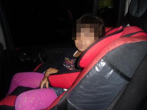 Vendo silla para coche - movil para cuna mami pata