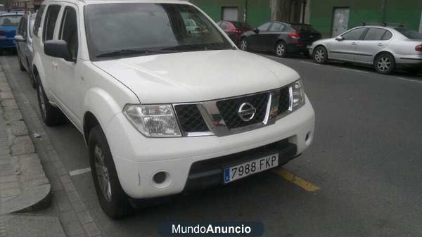 nissan pathfinder le 7plazas