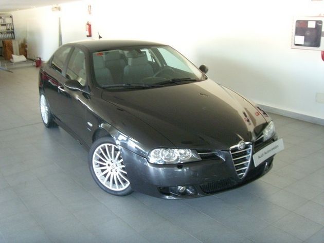 ALFA ROMEO 156  1.6 TS DISTINCTIVE