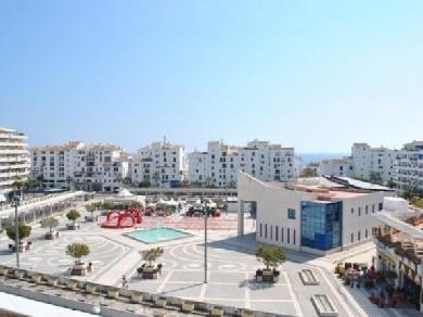 Apartamento con 4 dormitorios se vende en Marbella, Costa del Sol