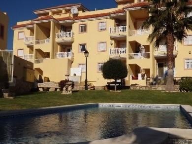 Apartamento con 3 dormitorios se vende en Villamartin, Costa Blanca