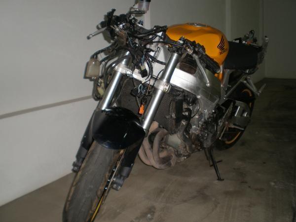 Vende tu moto con siniestro/ o cargas.