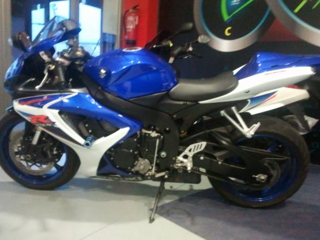 vendo suzuki gsxr600 2008