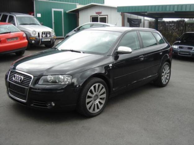 Venta de coche Audi A 3 SPORTBACK TDI 140 AMBITION '04 en Pobra Do Caramiñal