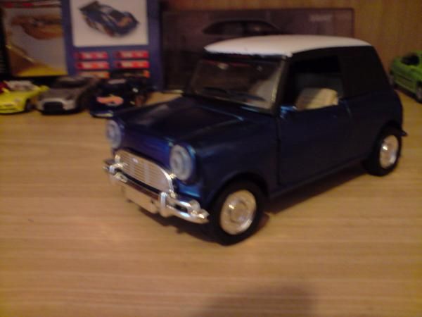 Mini Morris cabrio coupé 1:24