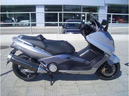 YAMAHA T-Max 500