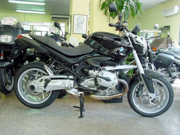 BMW R1200R