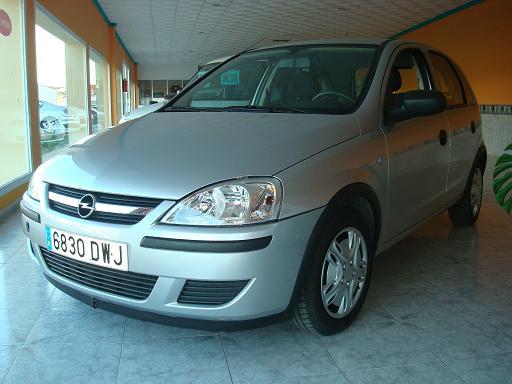 VENDO OPEL CORSA 1.3 CDTI DEL AÑO 2006