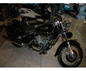 SUZUKI INTRUDER 250 LC