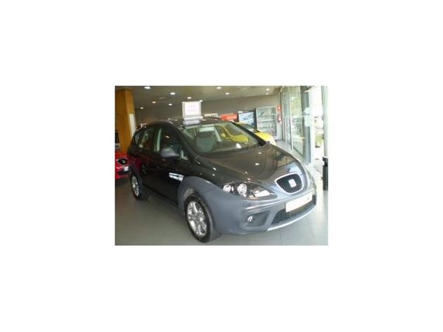 VOLKSWAGEN GOLF 1.4 TSI Advance