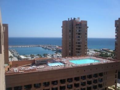 Apartamento con 3 dormitorios se vende en Fuengirola, Costa del Sol