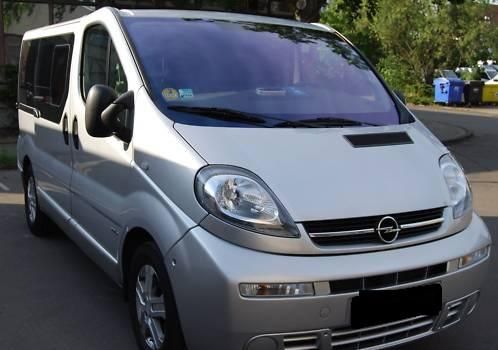 Opel Vivaro 2.5 CDTI L2H1