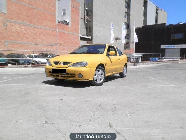 RENAULT - MEGANE COUPE