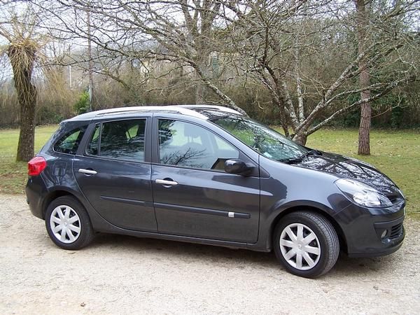 Vendo mi coche Renault Clio (2008)