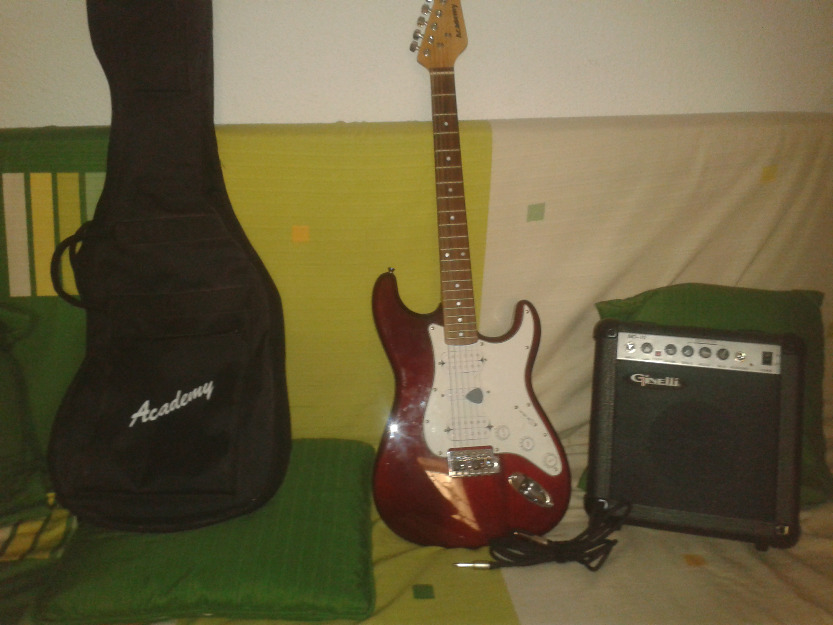 Se vende guitarra electrica