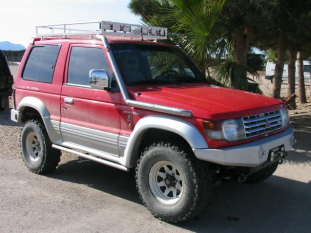 Mitsubishi montero 3.0 v6 180 cv preparado y homologado.