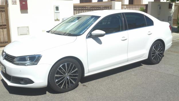 Vendo-Cambio,Volkswagen Jetta 06/2011 2.0 TDI 140cv Sport,47.000 Km