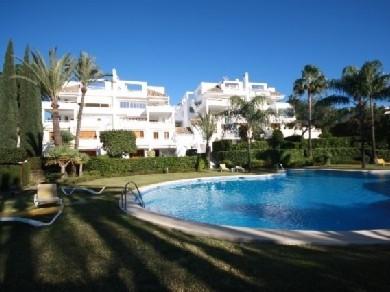 Apartamento con 5 dormitorios se vende en Marbella, Costa del Sol