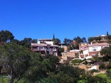 Chalet con 5 dormitorios se vende en Marbella, Costa del Sol