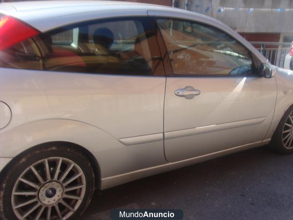 Se vende Ford Focus 2.0 ST 170 CV