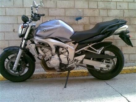 VENDO MOTO 3.800   negociables