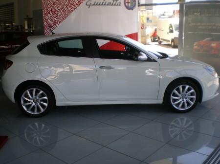 Alfa Romeo Gt GIULIETTA 16 JTDM 105CV en Navarra