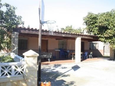 Chalet con 3 dormitorios se vende en Estepona, Costa del Sol