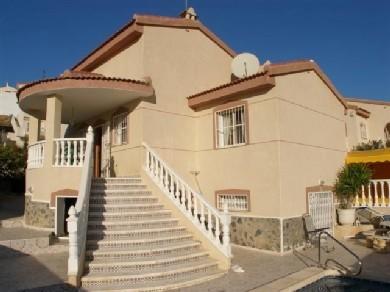 Chalet con 4 dormitorios se vende en Ciudad Quesada, Costa Blanca