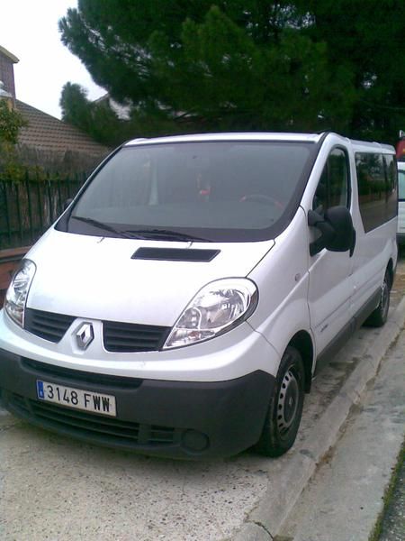 VENDO RENAULT TRAFIC PASSENGER 2000CC 115 CV