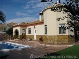 Chalet en venta en Arboleas, Almería (Costa Almería)