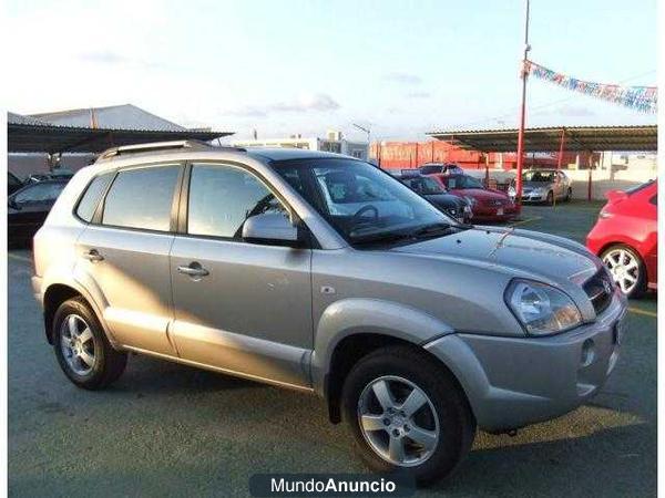 Hyundai Tucson 2.0 Comfort 4x2 LIBRO DE REVI